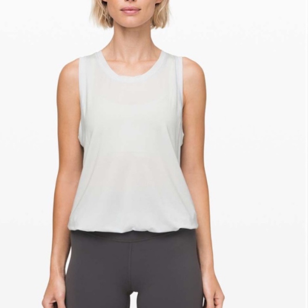 EUC Lululemon Calm and Serene Tank- almost blue size 6